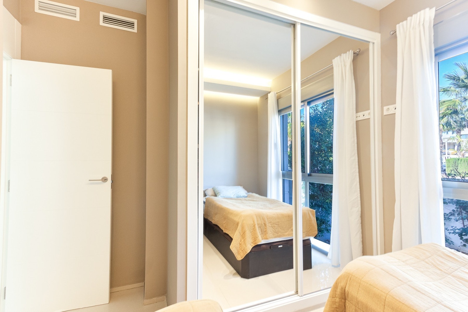 Se fullstendig adresse på eiendommene våre på Spaniamegler1.no Galleribilde