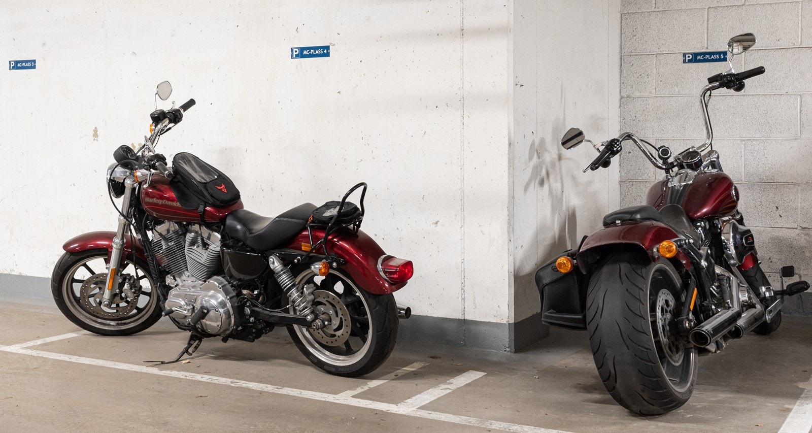 MC parkering Galleribilde