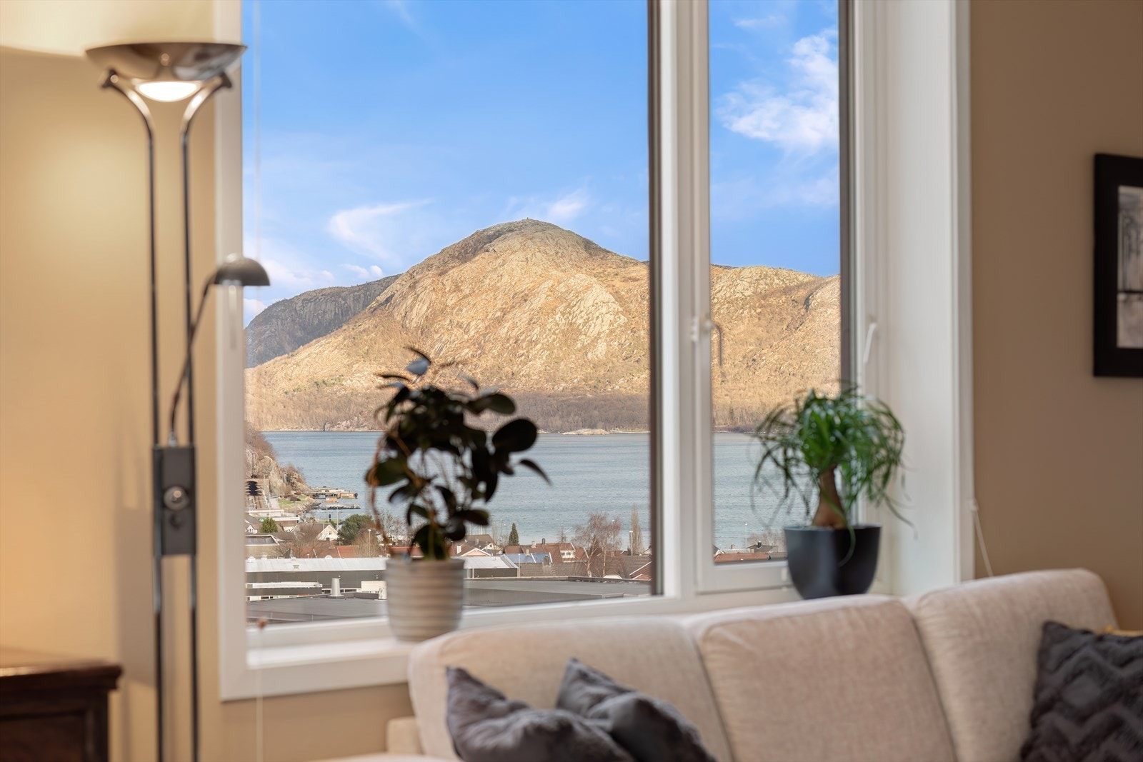 Nydelig utsikt fra stue Galleribilde