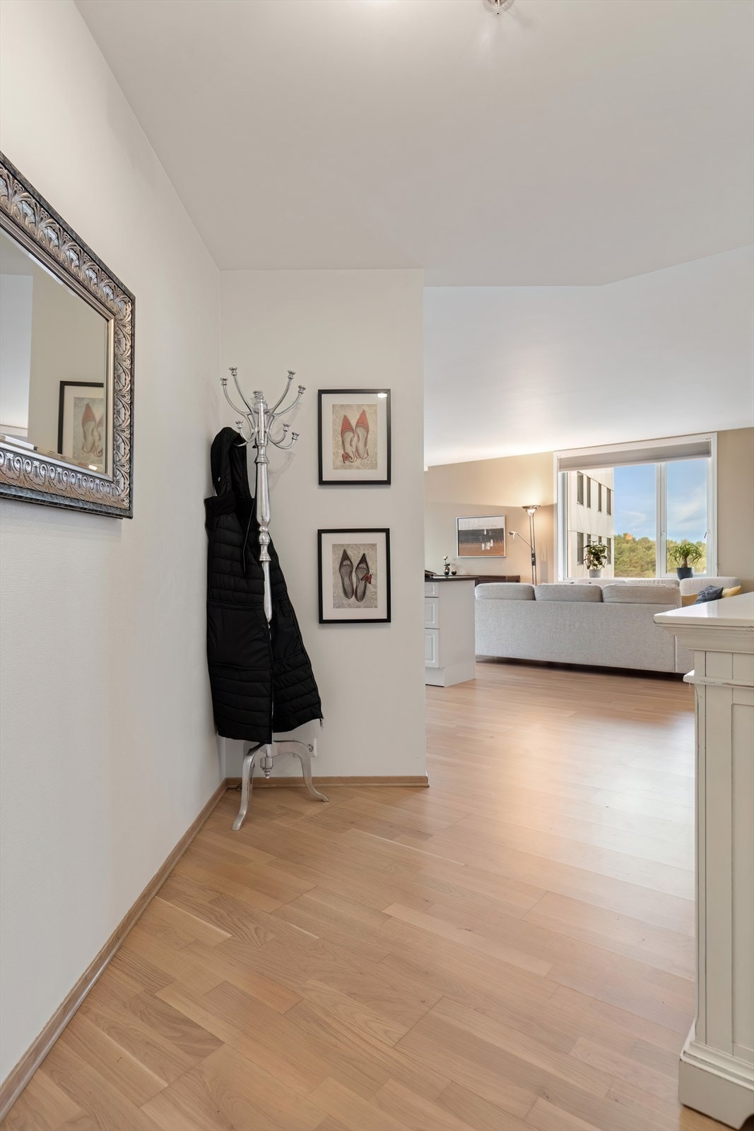 Entre/gang Galleribilde