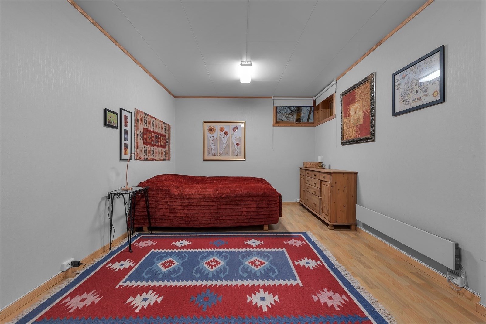 Kjellerstue / ekstra oppholdsrom i kjelleretasje. Galleribilde