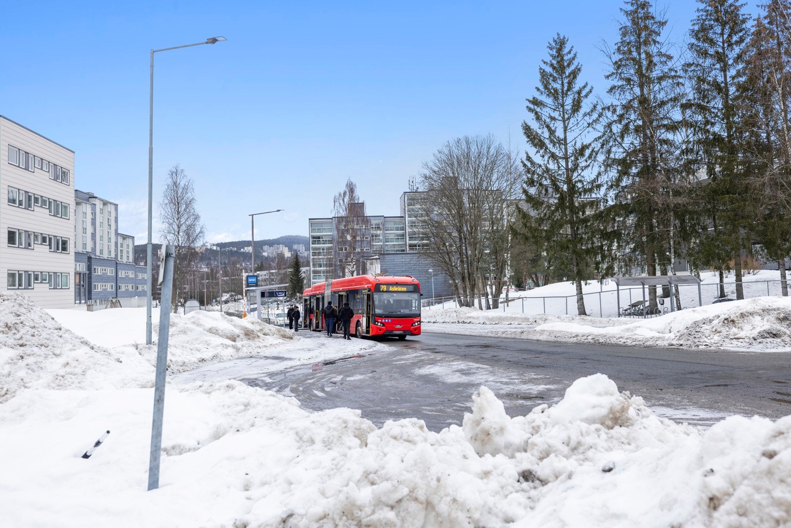 Området har et godt kollektivtilbud via buss og T-bane tar deg enkelt inn til sentrum Galleribilde