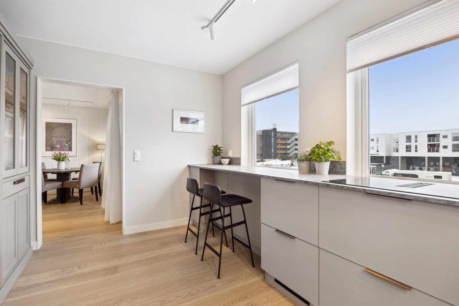 Perfekt for å lage god mat i flott utsikt og hyggelig selskap. Galleribilde