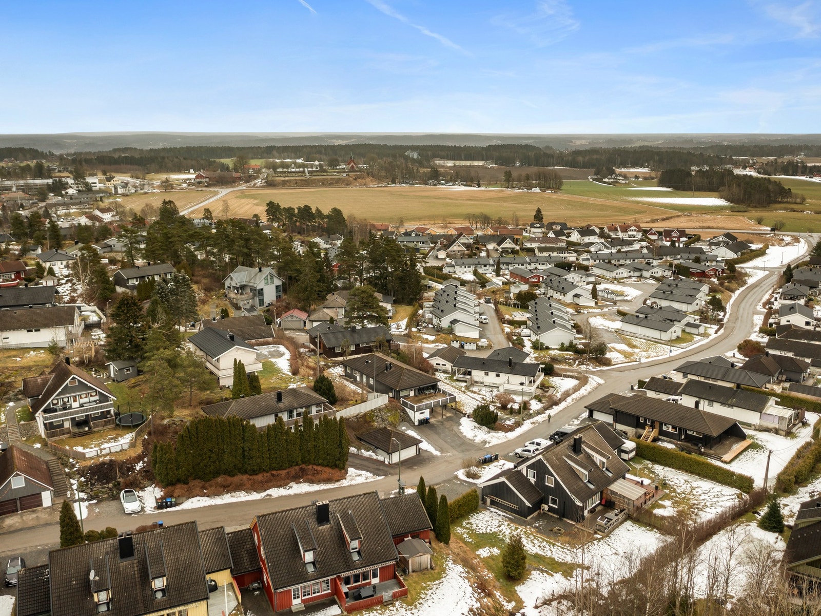 Området er preget av koselig småhus- og eneboligbebyggelse i rolige gater. Galleribilde