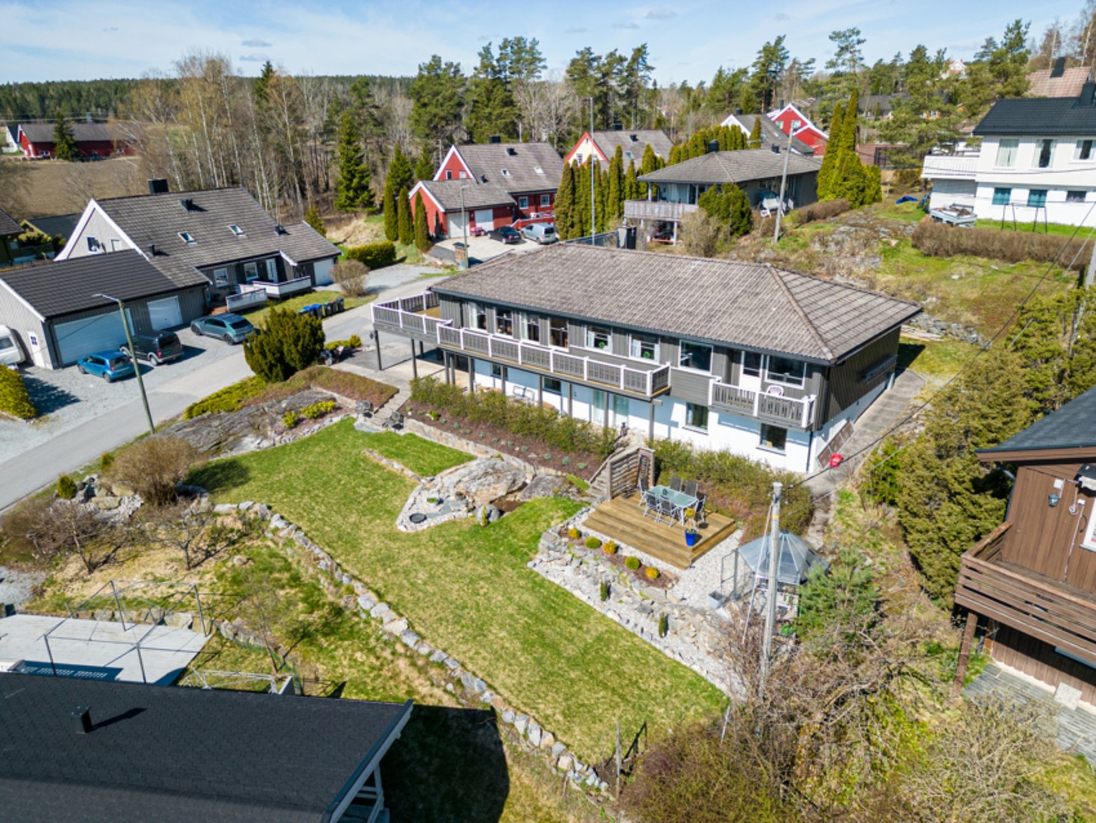 Sommerbilde. Galleribilde