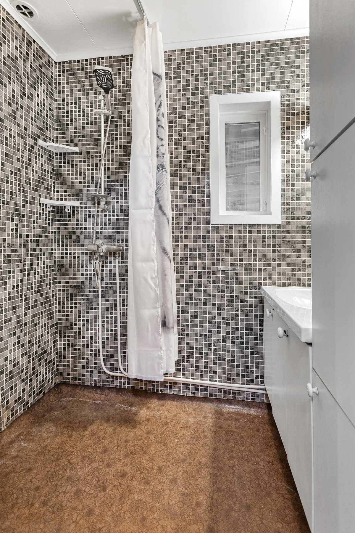 Bad beliggende på hovedplanet Galleribilde