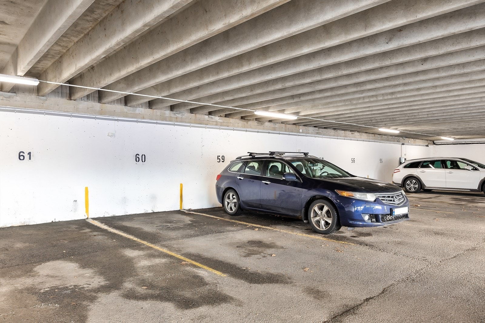 Garasjeplass inkludert for trygg parkering året rundt. Galleribilde