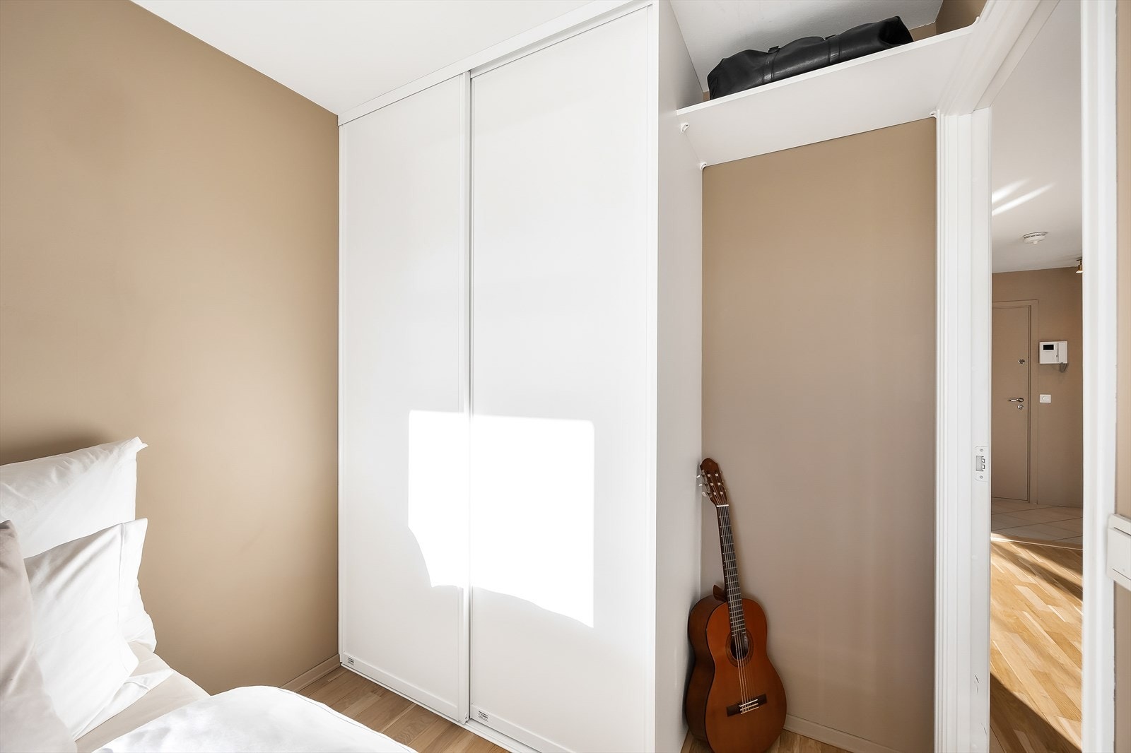 Soverom med innebygd garderobe Galleribilde