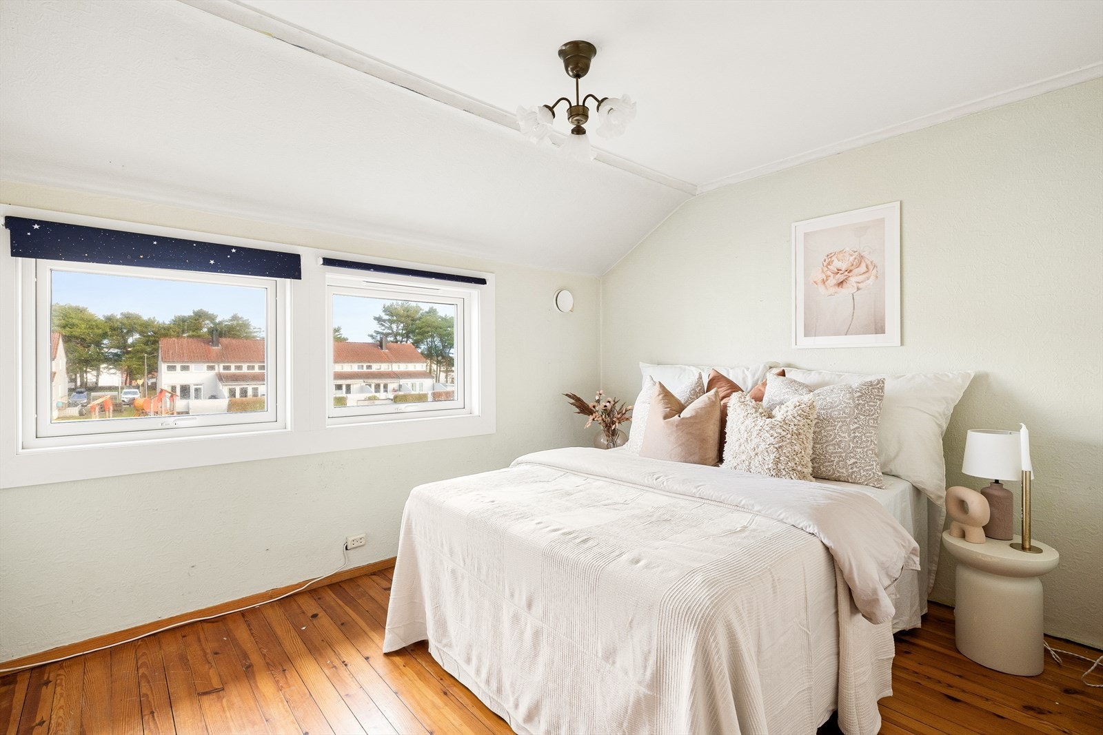 I boligens 2. etasje er det totalt tre soverom. Galleribilde