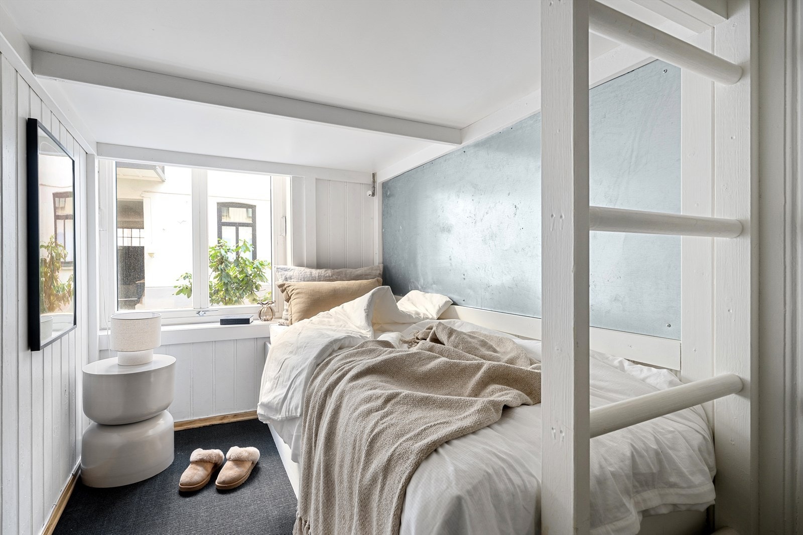 I 2020 ble det også bygd en praktisk daybed med ekstra lagringsplass Galleribilde