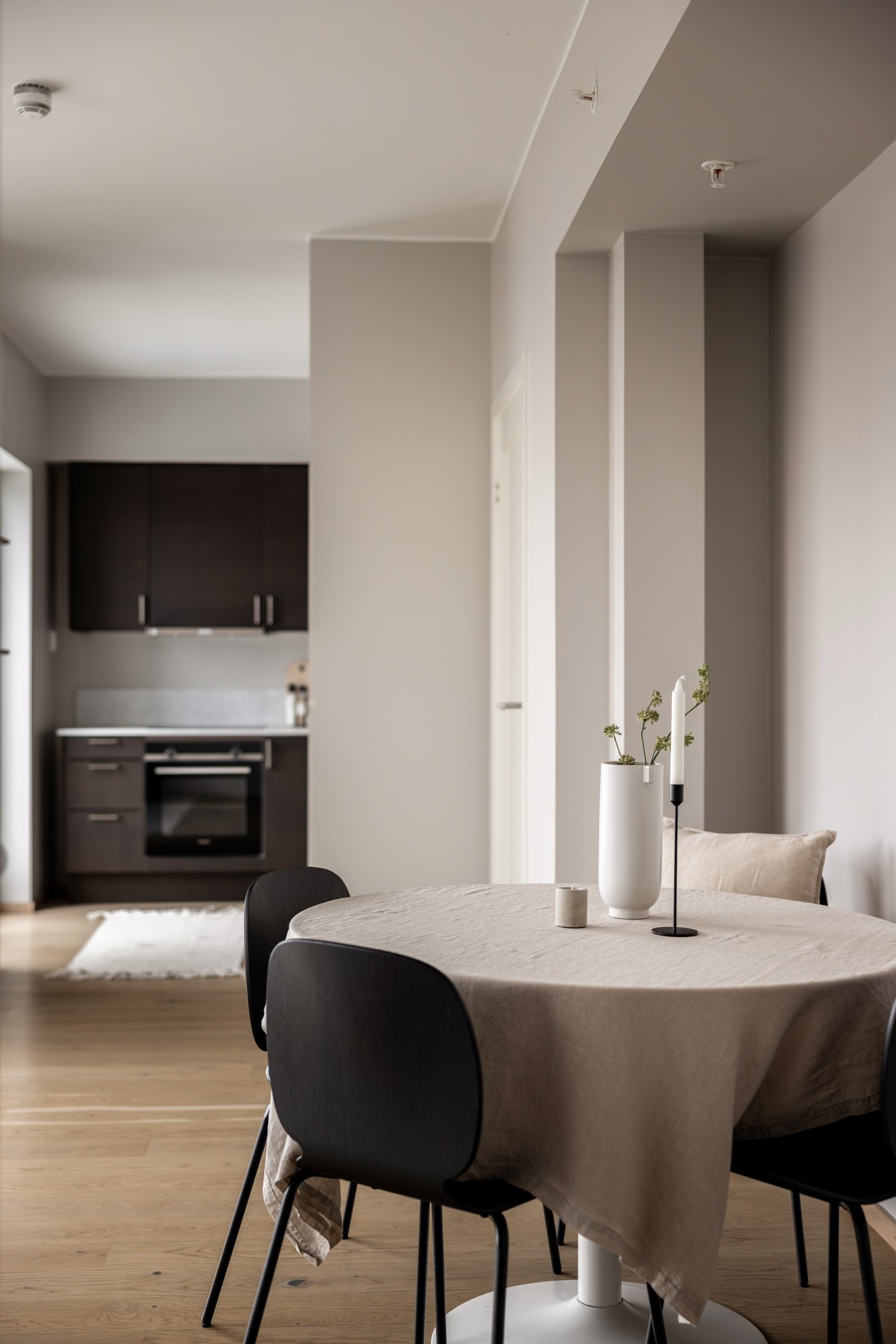 Akonto varmtvann og fyring i tillegg til internett er inkl. i felleskostnadene. Galleribilde