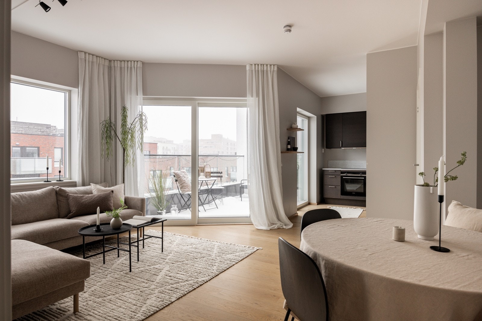 Prestisjeprosjektet Vinslottet ble ferdigstilt 2019/2020. Leilighetene har tidsriktige og kvalitetsbevisste materialvalg. Galleribilde