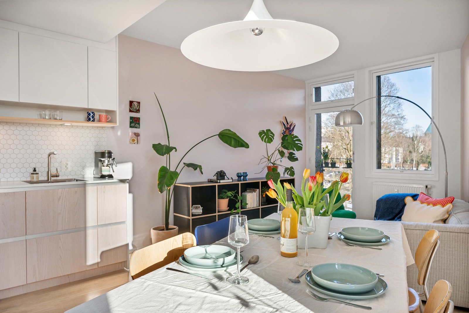 En lys og luftig 2-roms leilighet i 4. etasje Galleribilde