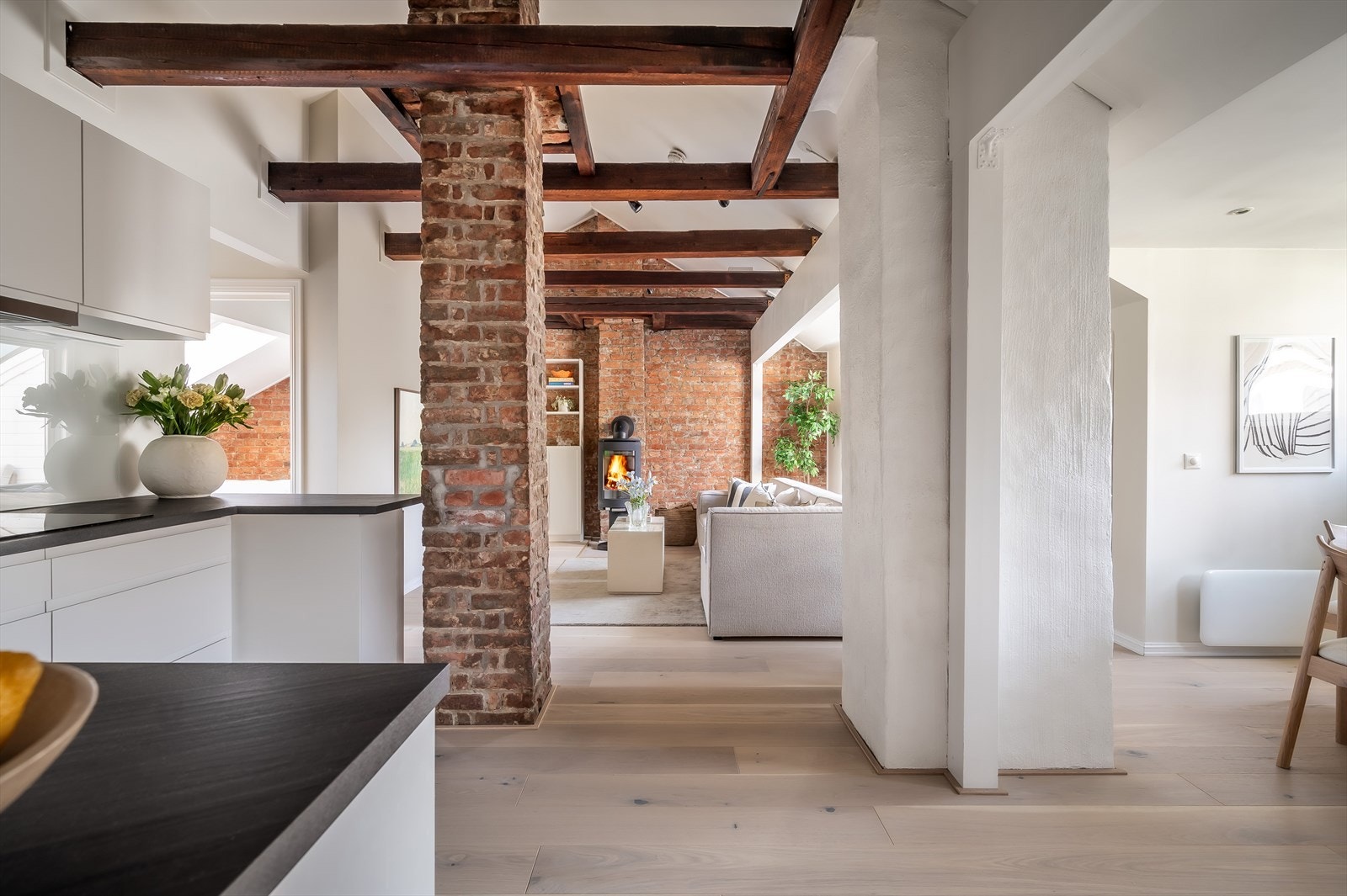 Gulvarealet i leiligheten er på 72 kvm. Galleribilde