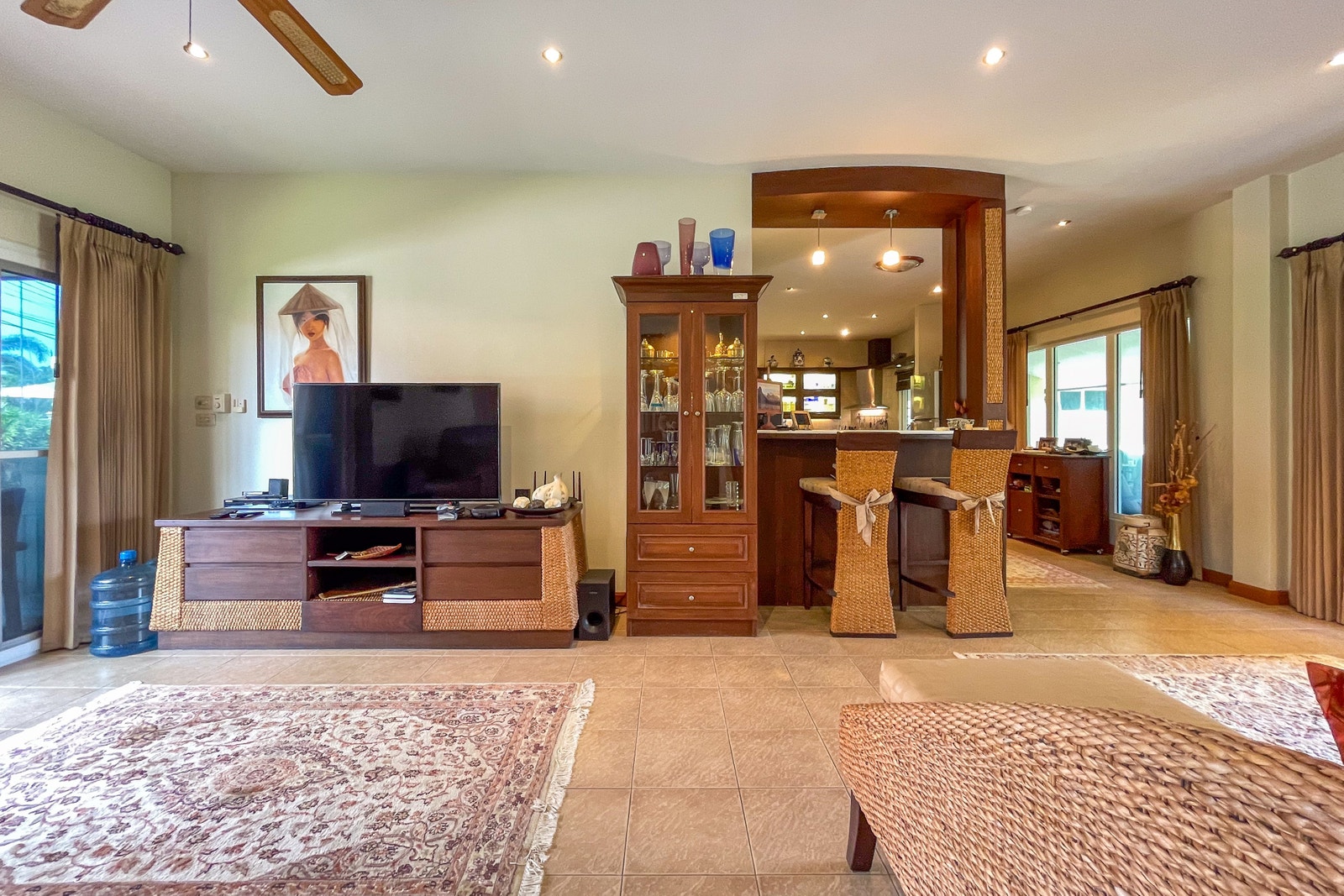 Stuen med flotte møbler. Galleribilde