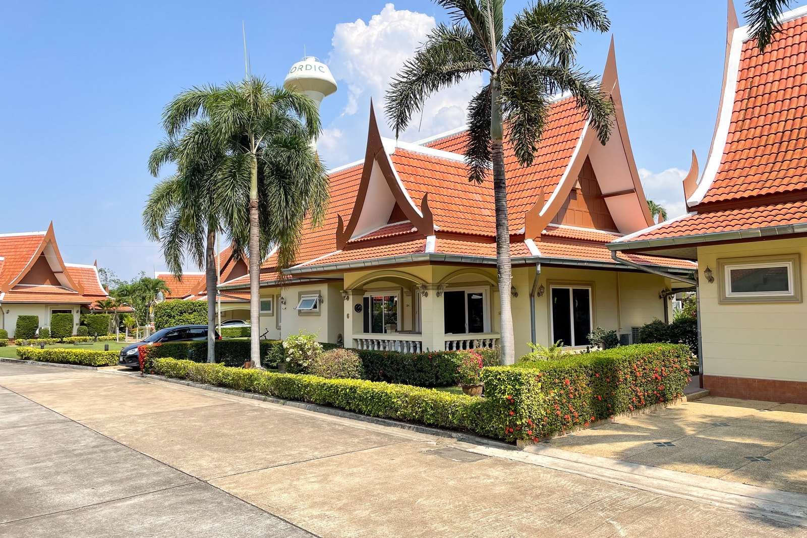 Villa sett fra promenaden Galleribilde