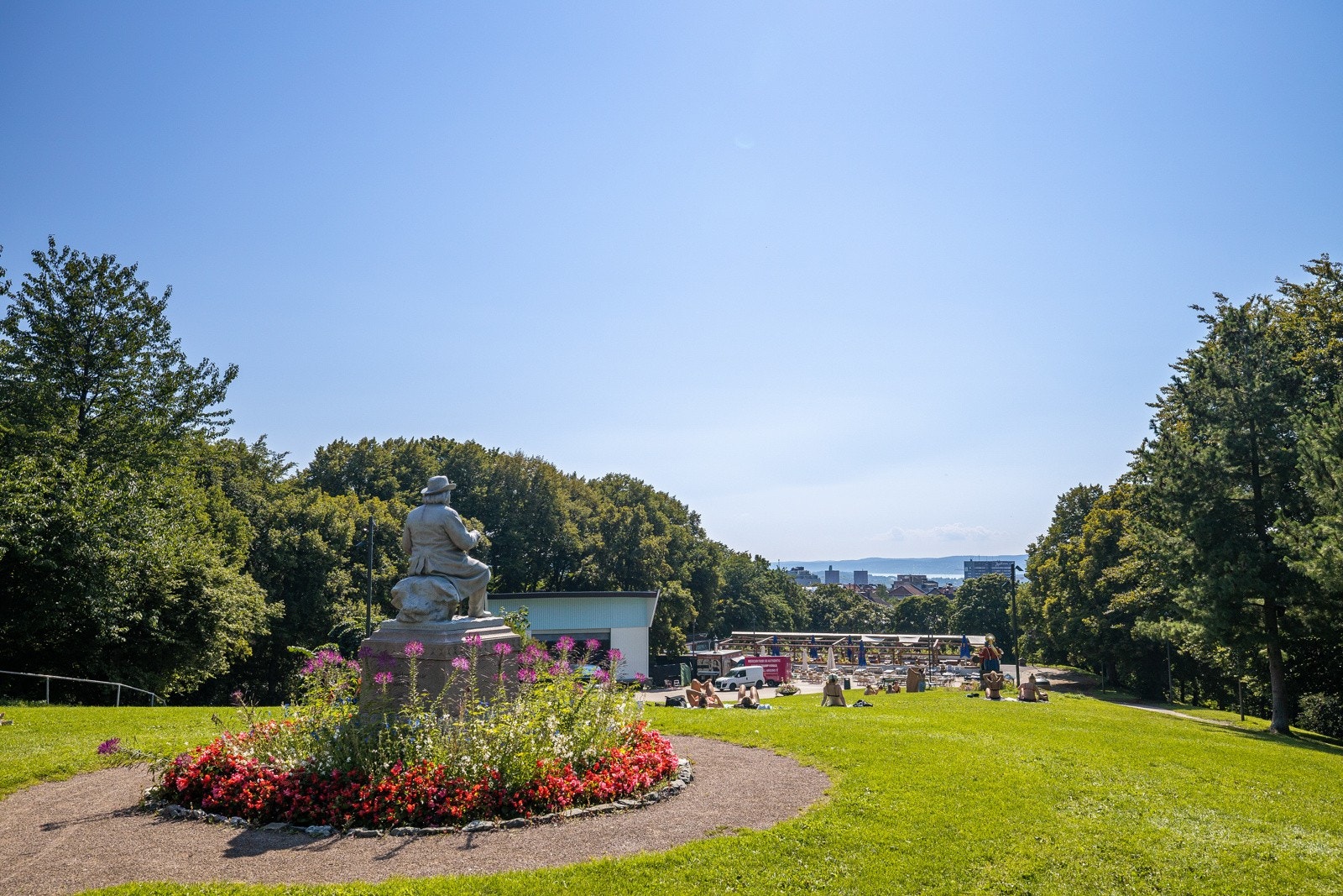 - St. Hanshaugen er den eldste kommunale parken i Oslo, med en av byens fineste utsikter - Galleribilde