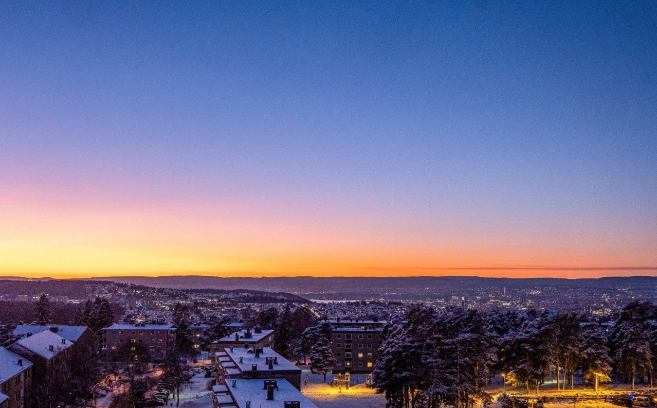 Spektakulær utsikt og solnedgang. Galleribilde