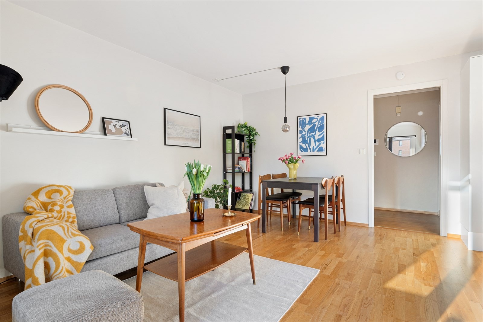 Boligen har en god planløsning som innbyr til flere romløsninger. Galleribilde