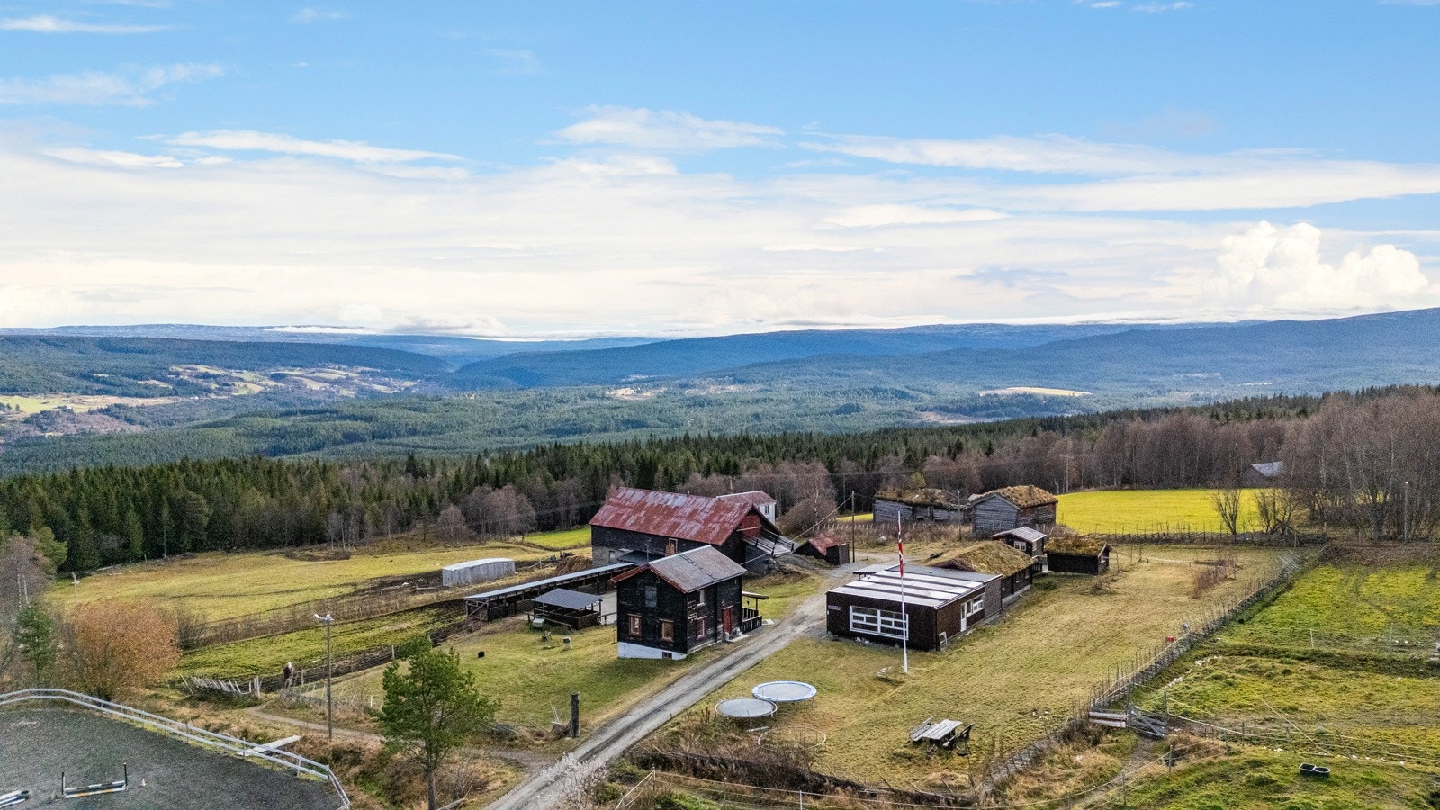 Gårdstuhn Galleribilde