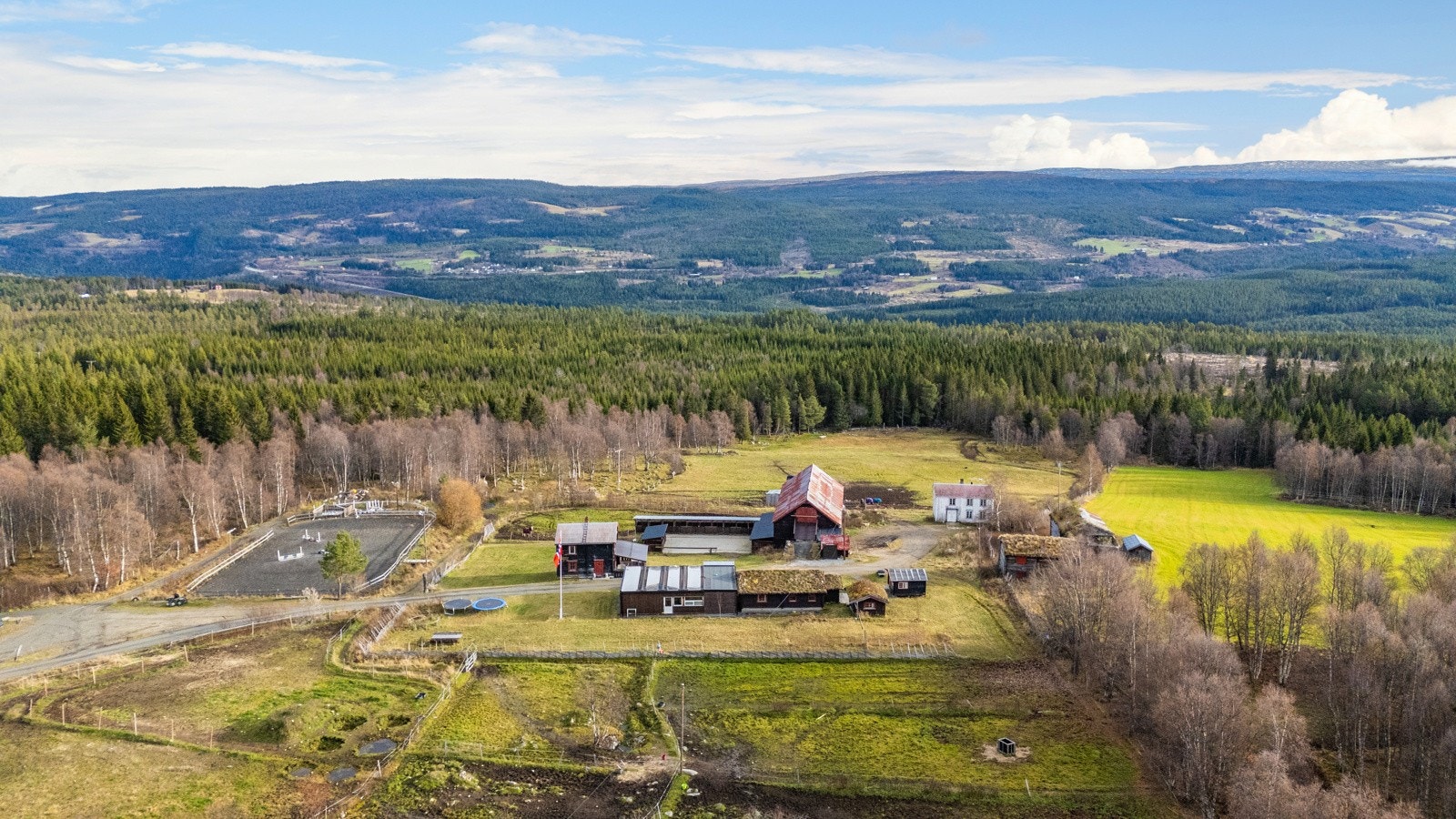 Gårdstun Galleribilde