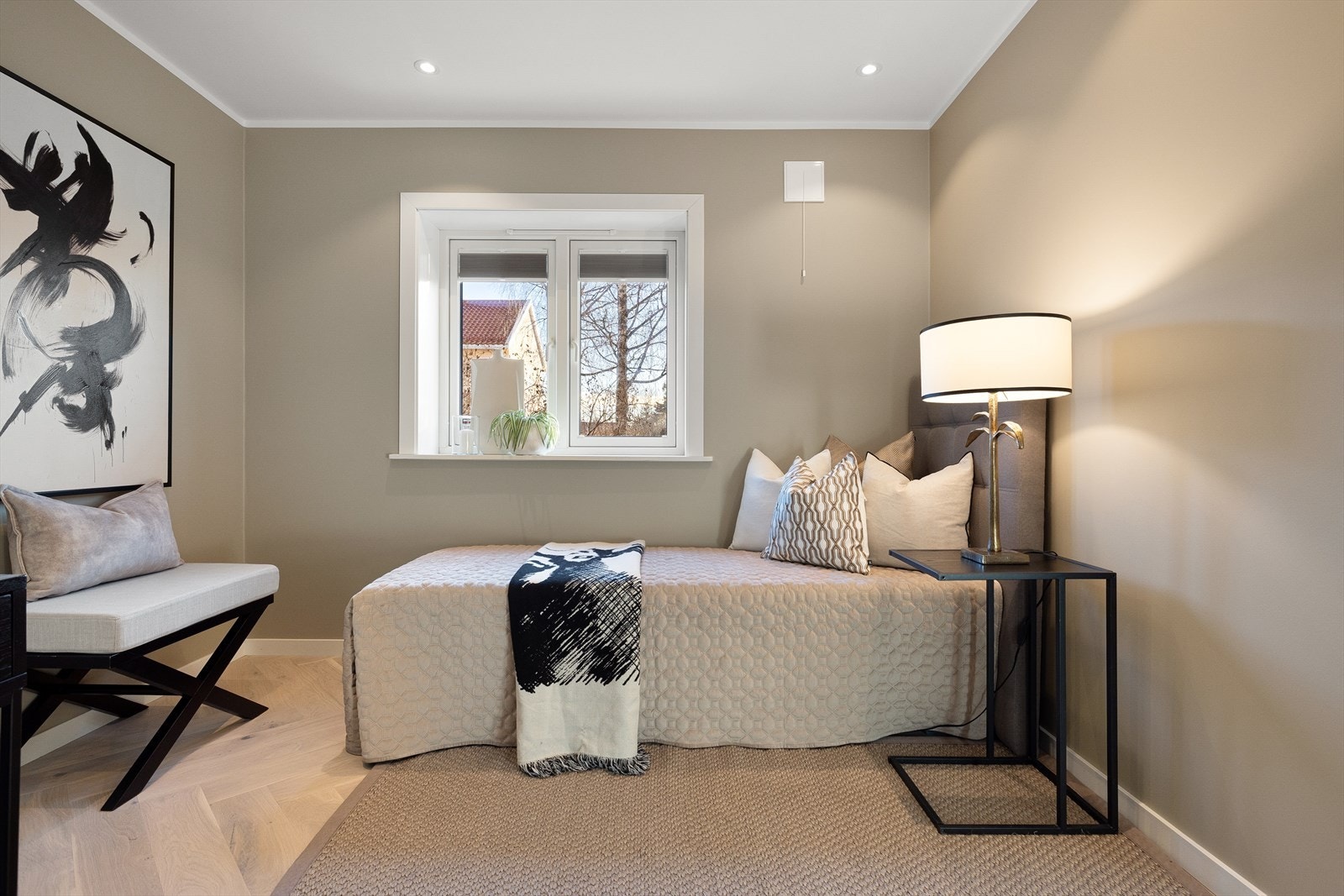 Vinduer med plissegardiner Galleribilde