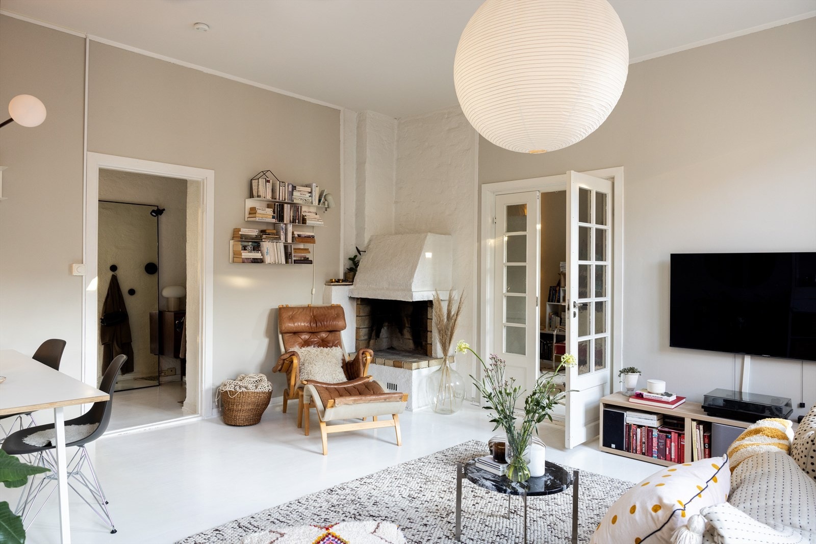 - En lys og gjennomgående 3-roms selveierleilighet med sentral og attraktiv beliggenhet på Fredensborg - Galleribilde