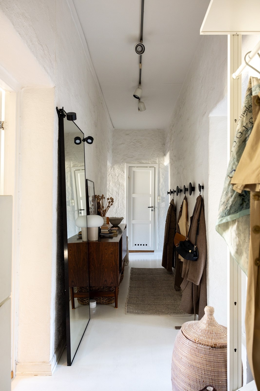 - God plass til sko og yttertøy - Galleribilde