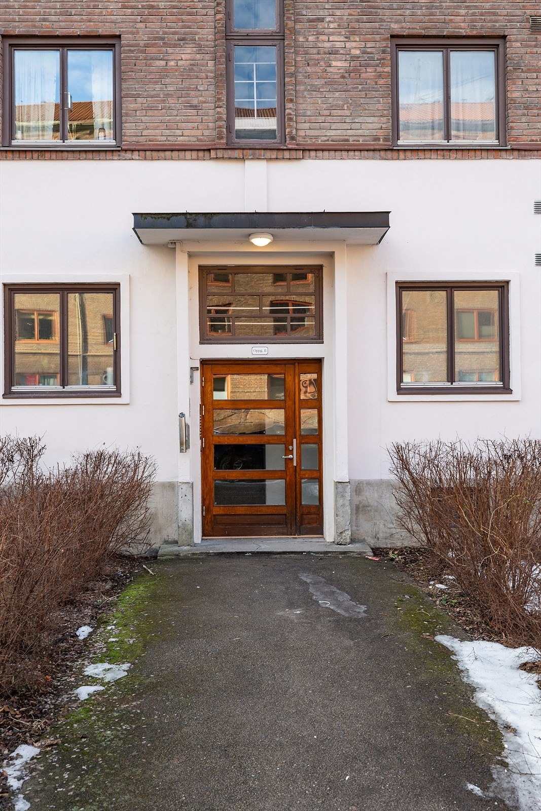 Pent felles inngangsparti som tar deg direkte til leiligheten. Galleribilde