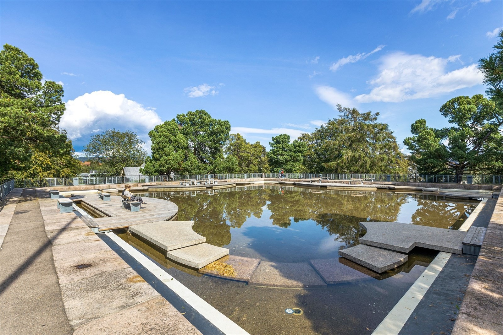 Fra leiligheten er det en kort spasertur til Kampen. Galleribilde