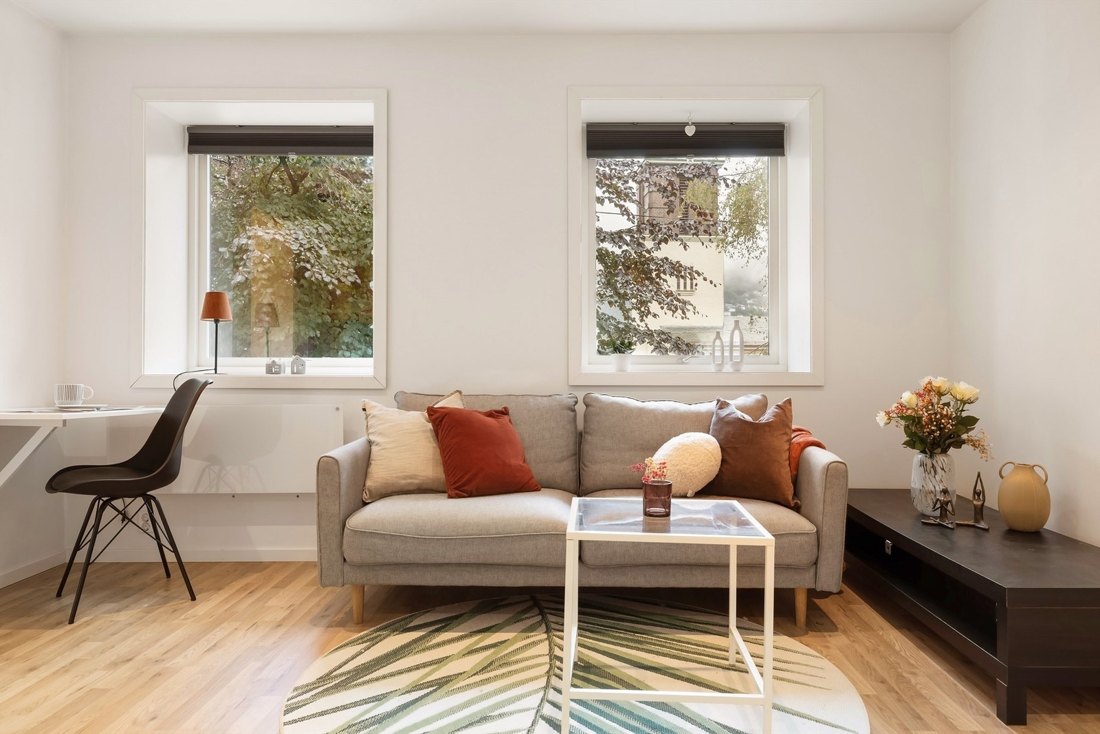 Leiligheten ble renovert i 2020. Lyst og trivelig. Galleribilde