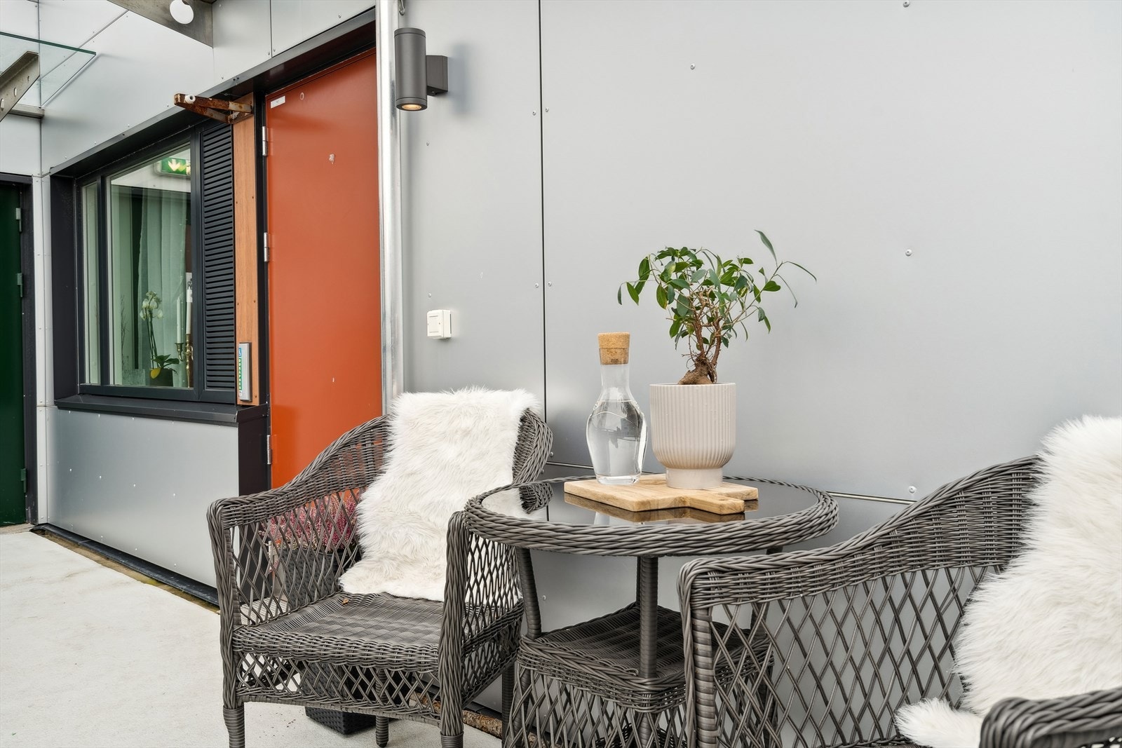 Leiligheten har en enkel adkomst via heis og svalgang. Galleribilde