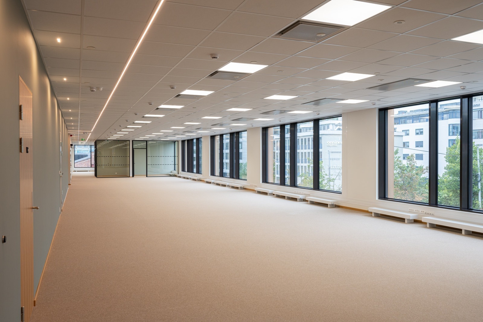 Lyse kontorlandskap Galleribilde