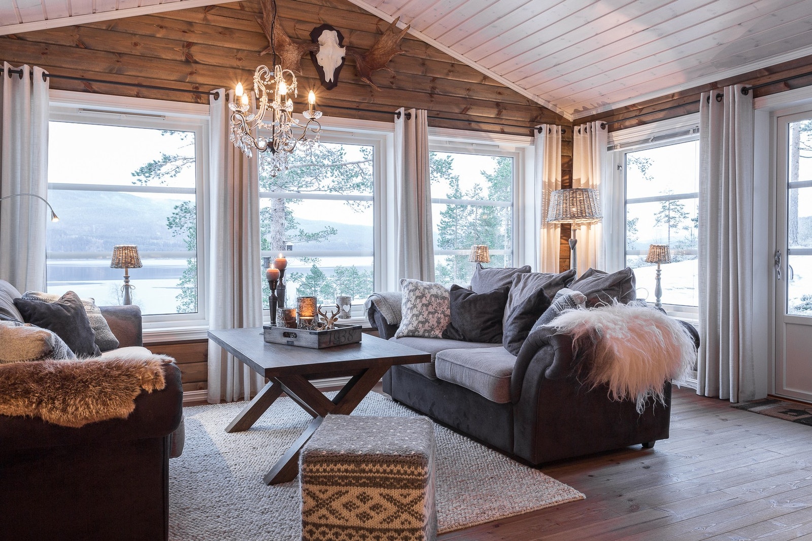 Foto fra stue i en Rondablikk 100, tilsvarende planløsning som Rondablikk 85 men noe større areal Galleribilde