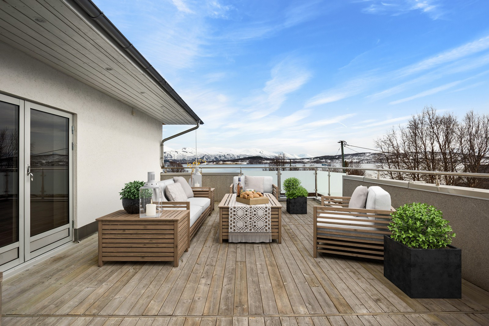 Stor takterrasse skapt for fantastiske sommerdager