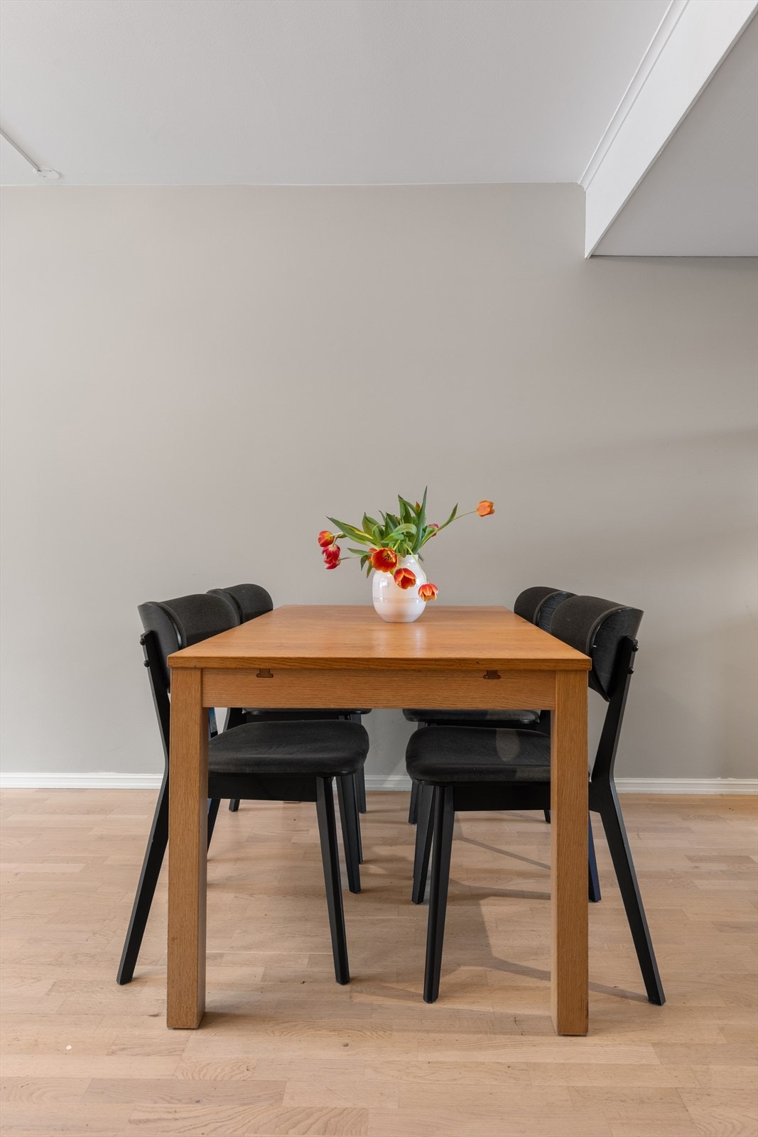 Her kan mange hyggelige middager tilbringes sammen med familie og venner Galleribilde