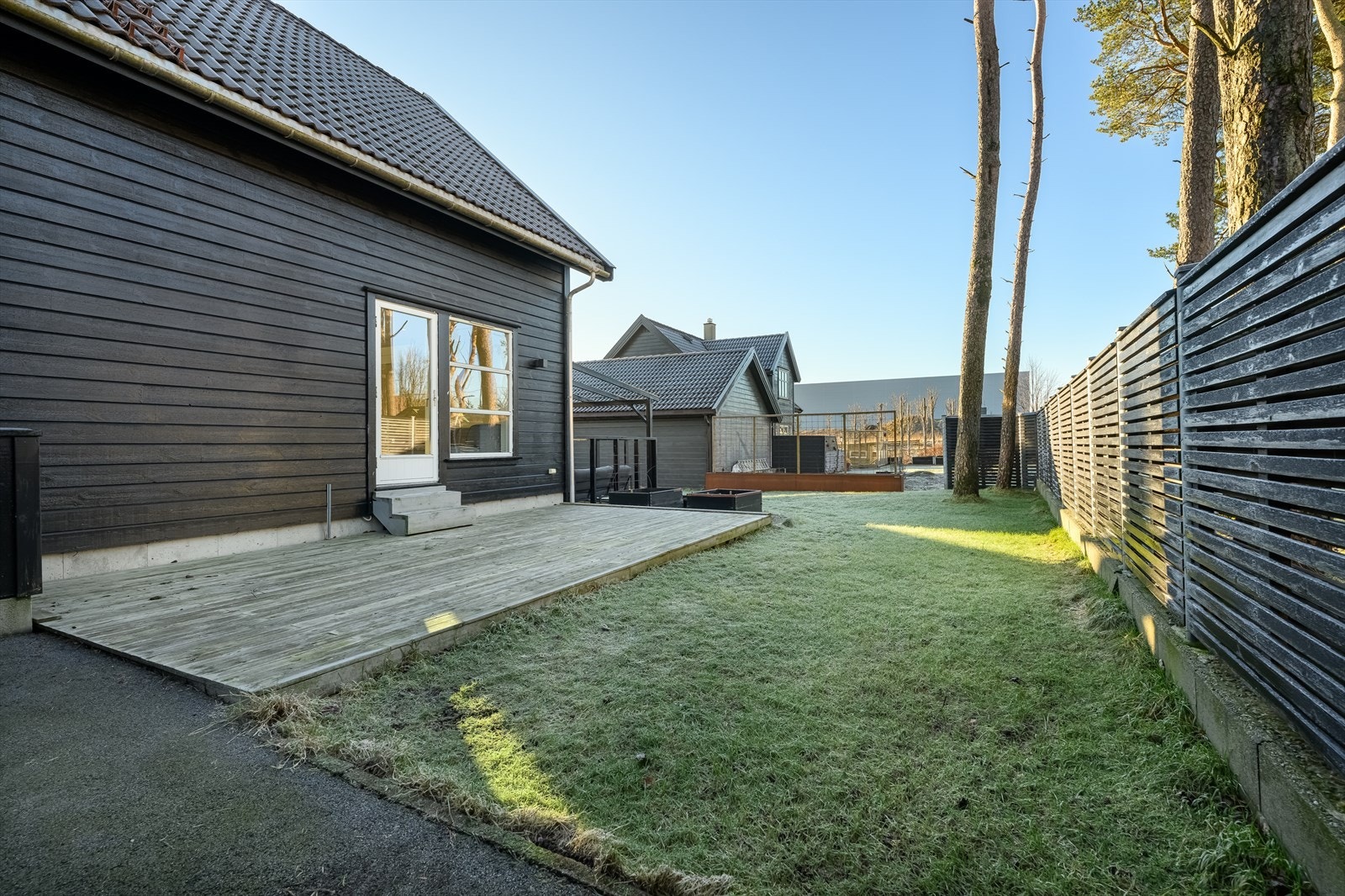 Terrasse Hage 01 Galleribilde