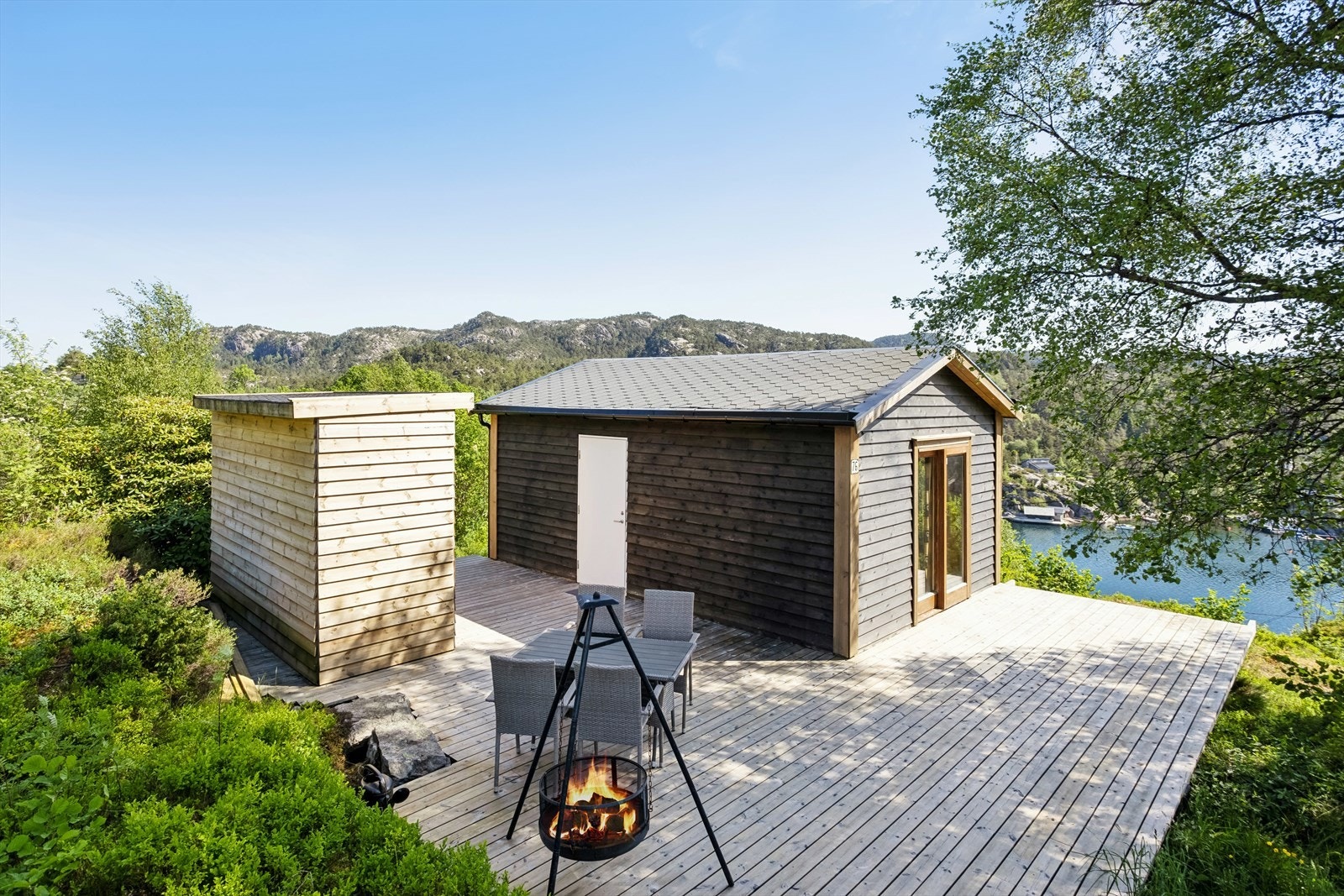 Hytten. Galleribilde