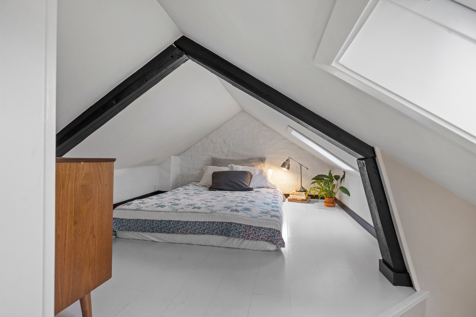 Her er det plass til diverse møblering etter behov som seng, garderobe, pult etc. Galleribilde