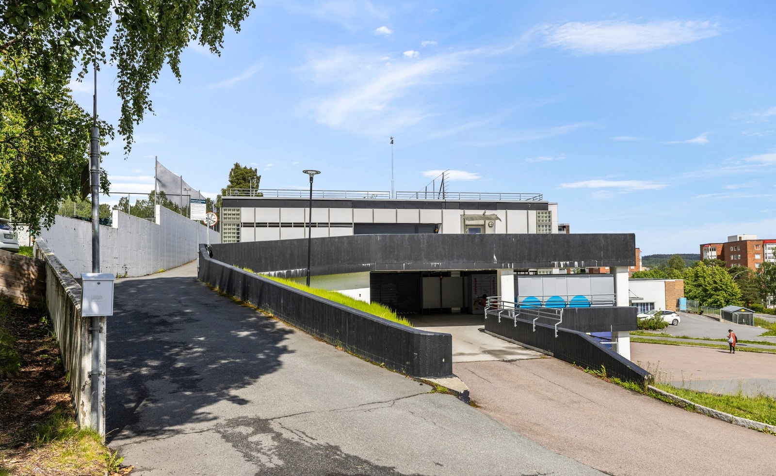 Det medfølger garasjeplass (nr. 2008) i fellesanlegg med elbil-lader Galleribilde