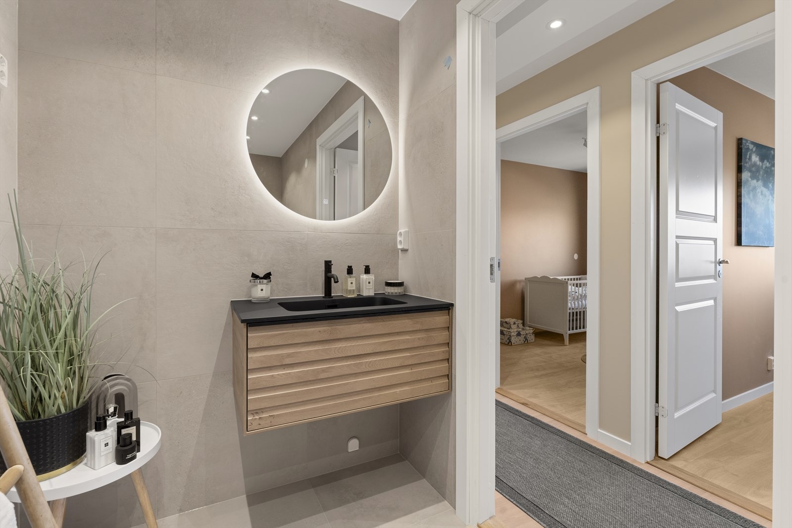 Videre fra gangen er det adkomst til badet Galleribilde