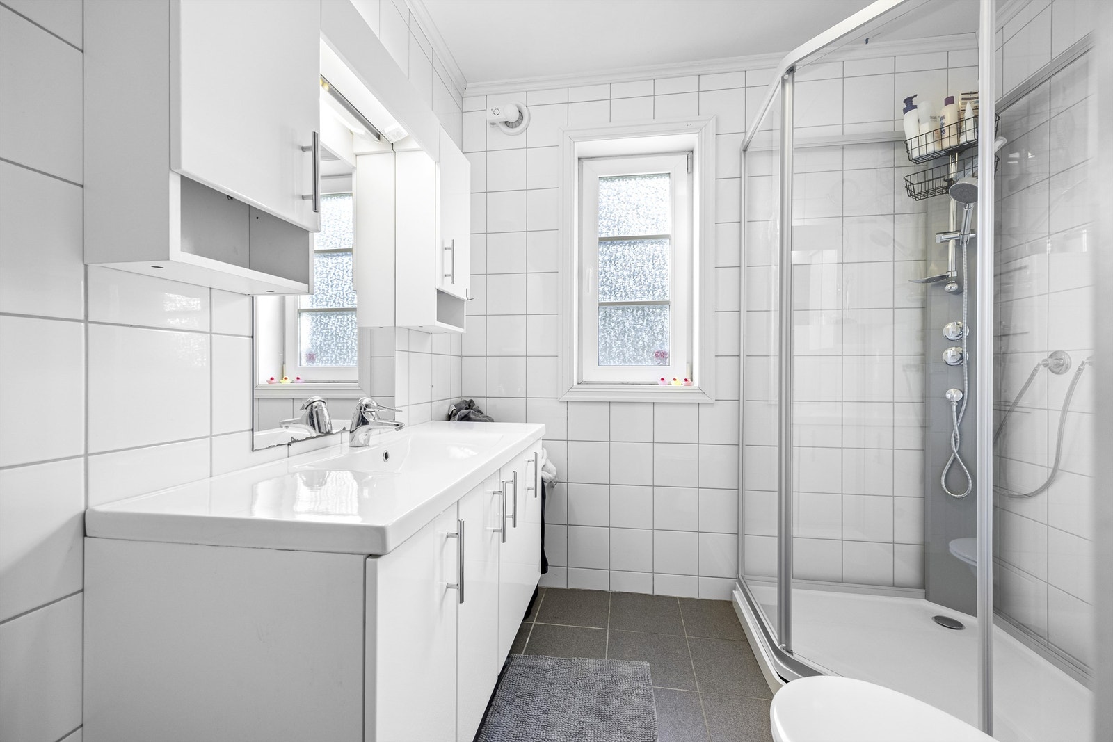 Baderom tilhørende leiligheten Galleribilde