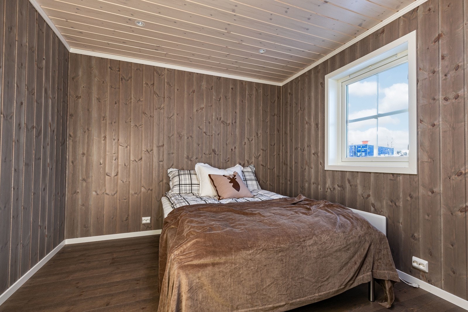 Fritidsboligen får tre gode soverom. Bildet er kun for å vise leveranse, det er ikke av selve hytta. Galleribilde