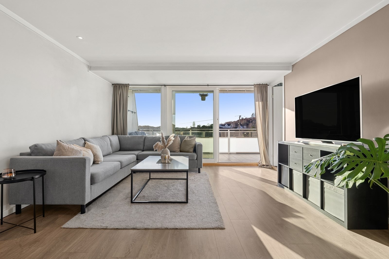 DNB Eiendom v/Sol Vilde Andreassen har gleden av å presentere Plommeveien 1A! Galleribilde