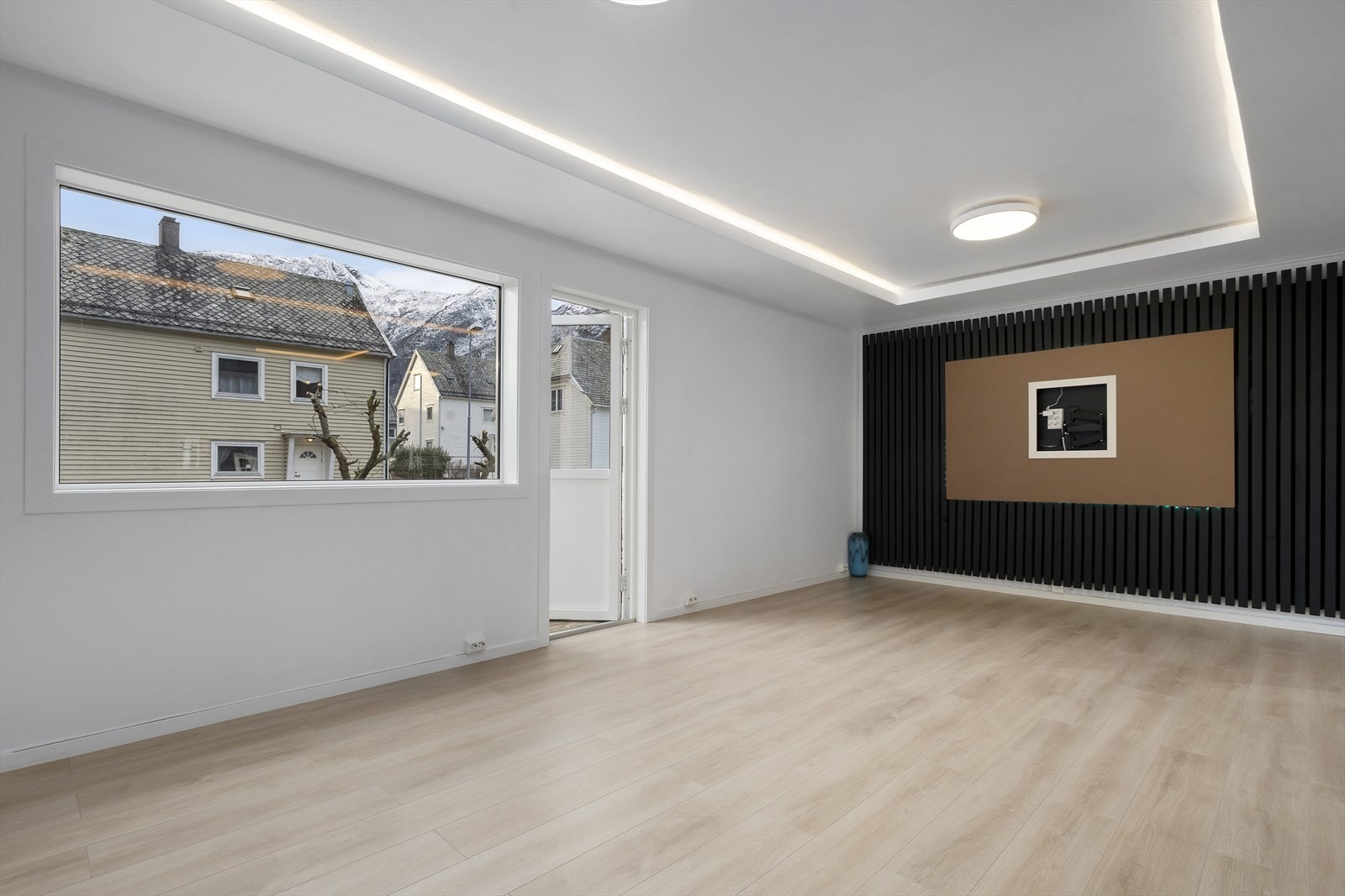Stova Galleribilde