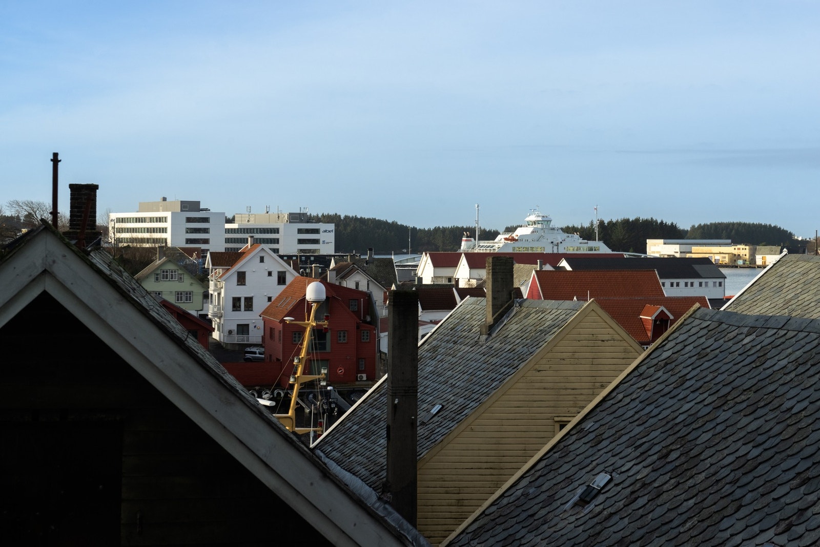 Utsikt fra soverom og stue. Galleribilde