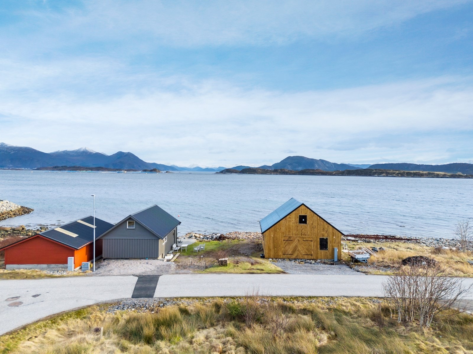Unik nærhet til fjøra og sjøen Galleribilde