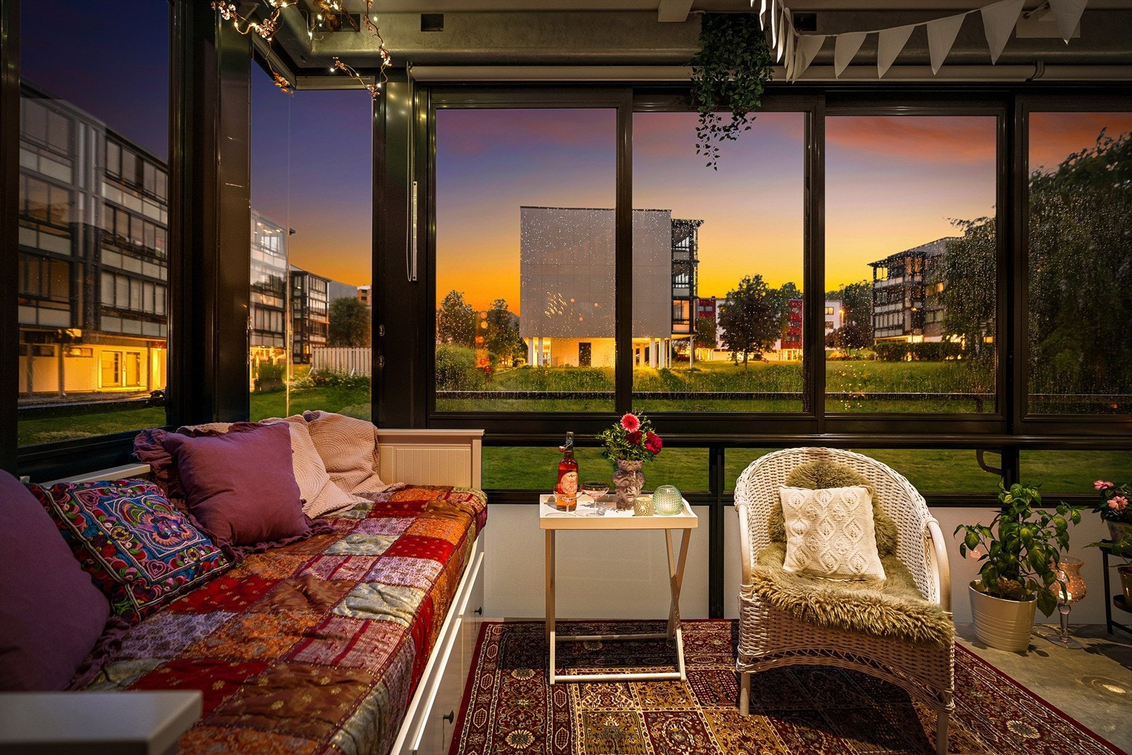 - Lekker innglassert balkong som kan brukes uansett årstid - Galleribilde