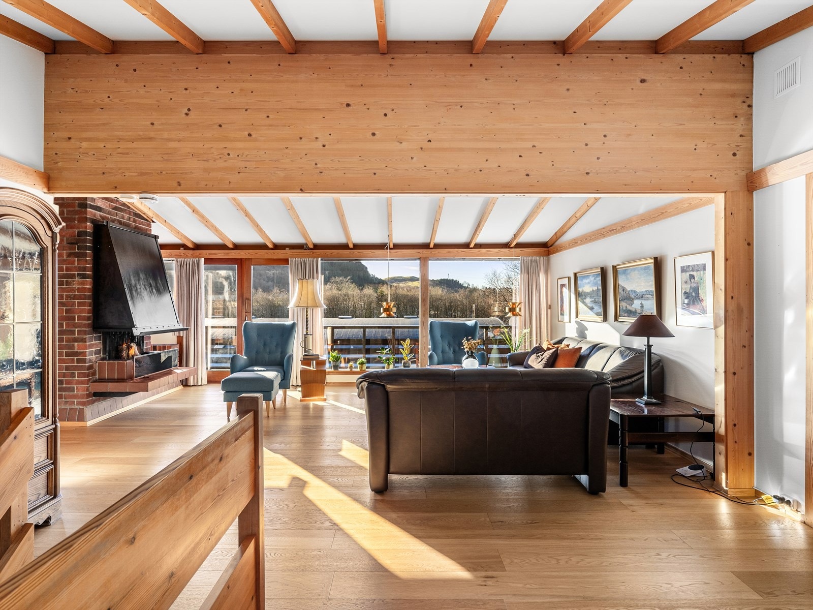 Drager skaper spennende uttrykk i rommet Galleribilde