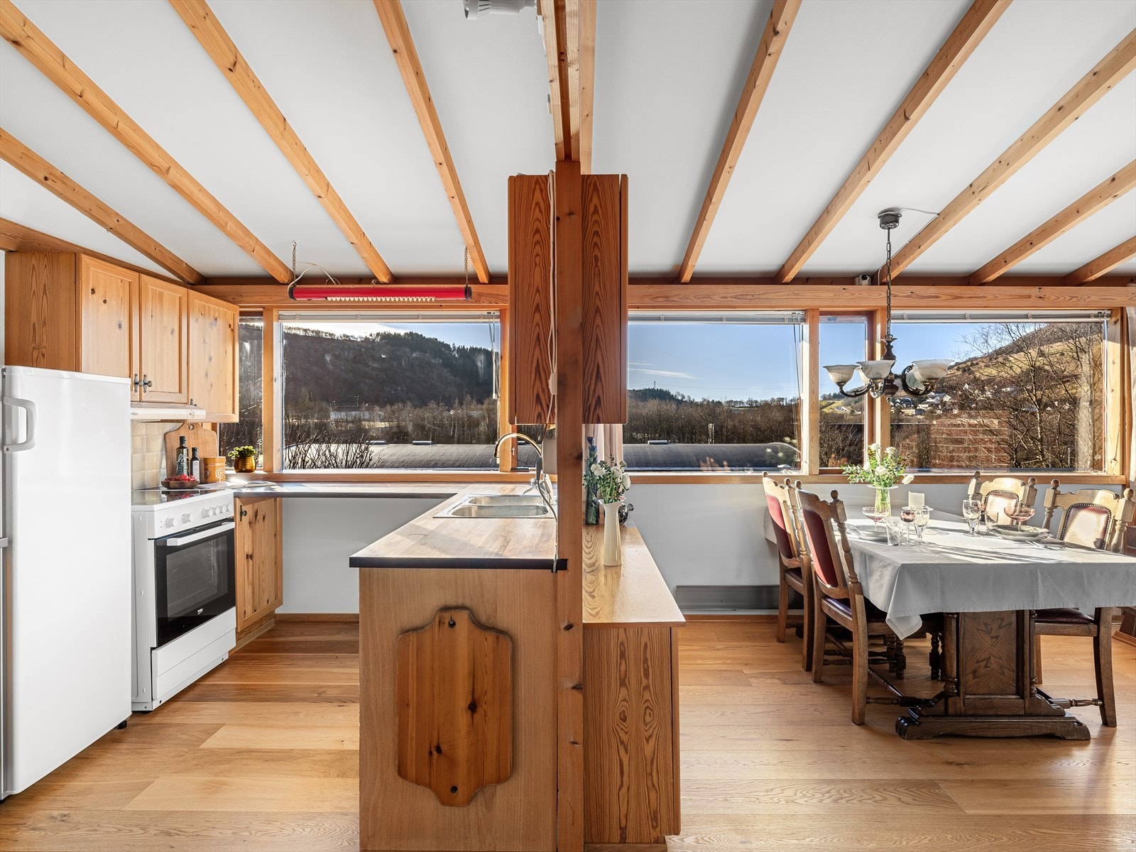 Barløsning med plass til to. Her kan frokosten nytes med utsikt over Figgjo og mot Åslandsnuten. Galleribilde